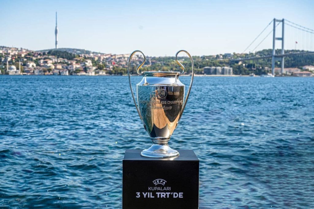 UEFA Kupaları 3 yıl TRT’de!