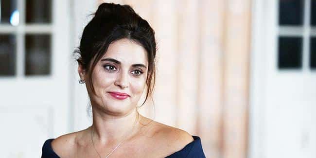 Ufak Tefek Cinayetler'in Merve'si Aslıhan Gürbüz sosyal medya yüzünden çıldırdı!