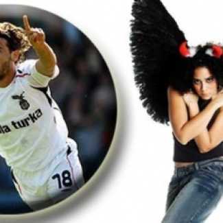 Ünlü futbolcuyla iki senedir evliymiş