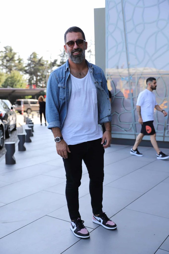 Ünlü isimler alışverişte...