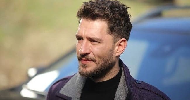 Uraz Kaygılaroğlu Stand-up gösterisine hazırlanıyor!