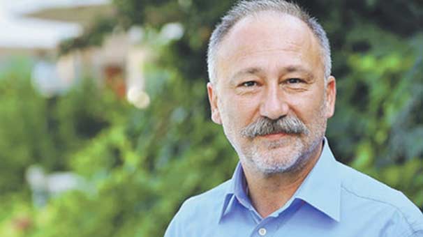 Usta oyuncu Altan Erkekli de Yeşilçam dizisinin kadrosunda!