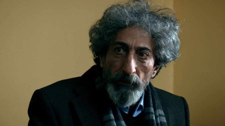 Usta sanatçı Ahmet Uğurlu hayatını kaybetti! Sevilen oyuncu son yolculuğuna uğurlanıyor!