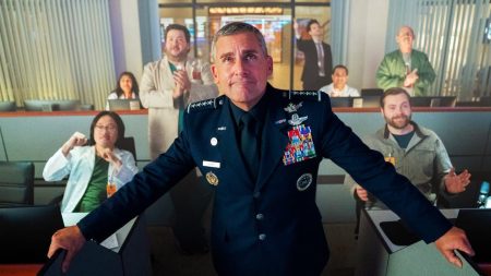 Uzay komedisi Space Force ilk sezonuyla Netflix'te başladı! Space Force hakkında her şey!