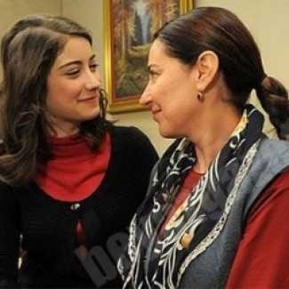 Vahide finalde Feriha'nın yanında olacak