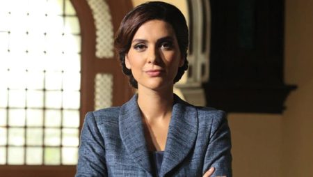 Vatanım Sensin'in yıldızı Bergüzar Korel sesi ve şarkılarıyla Arap dünyasını fethedecek!