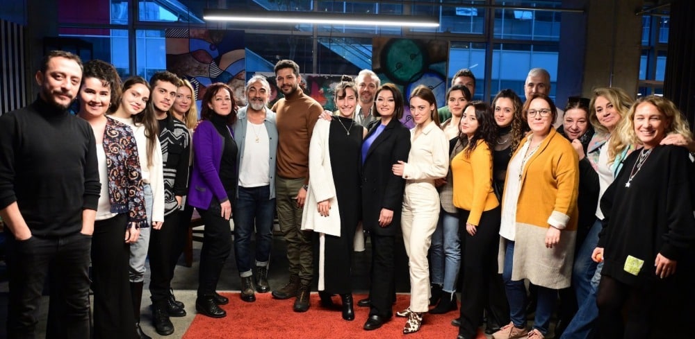 Veda mektubu dizisi sete çıktı! Peki ne zaman yayınlanacak?