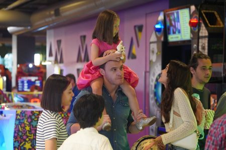 "Ya Çok Seversen" oyuncularından lunaparkta eğlenceli anlar!