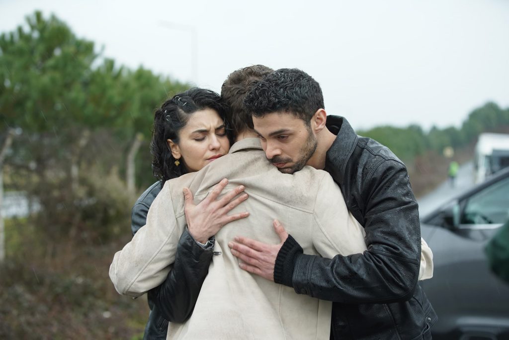 Yabani 27. Bölümde Leyla