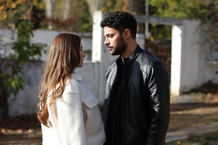 Yabani 45. Bölümde Asi ve Alaz mahkemede kavga etti! Neslihan