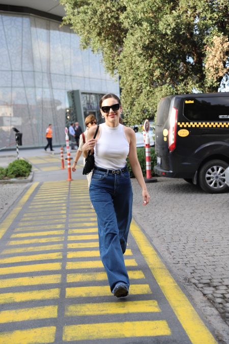 Yağmur Tanrısevsin'den yeni proje müjdesi!