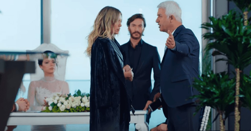Yasak Elma 29. bölüm fragmanı yayınlandı! Büyük savaş başlıyor! Yasak Elma 29. bölüm fragmanı yayınlandı! Büyük savaş başlıyor!
