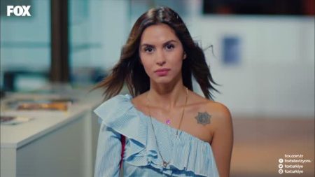 Yasak Elma'nın Lila'sı Ayşegül Çınar hayranı tarafından kaçırılmış!