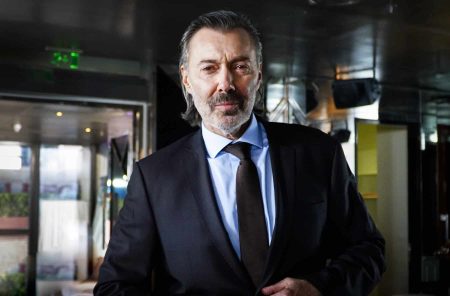 Yasak Elma'nın Nadir'i Hakan Karahan diziden ayrılıyor!