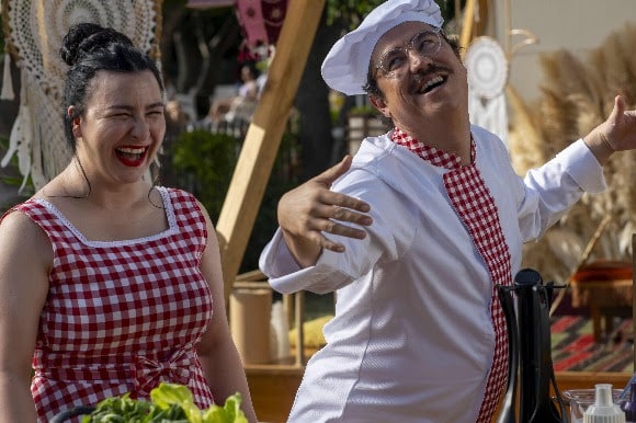 Yasemin Sakallıoğlu ve İbrahim Büyükak'lı ’‘Mutluyuz’ filminin eğlenceli fragmanı yayınlandı!
