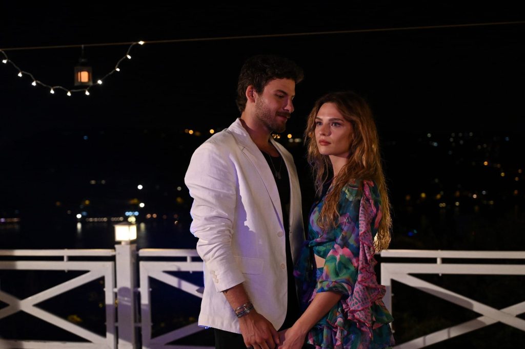 Yaz Şarkısı'ndan Ali Cabbar'lı fragman! Yaz ile Kemal’in yakınlaşmasını Murat çaresizce izler!