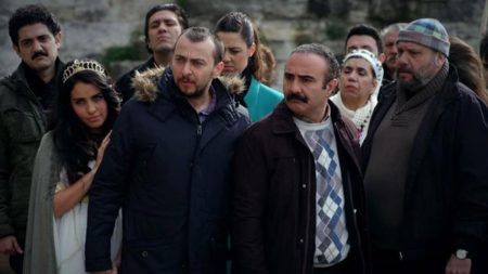 Yeniden Çekilen Leyla ile Mecnun’un Leyla’sı Belli Oldu