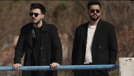 Yıldız Tilbe'den genç sanatçılara destek!