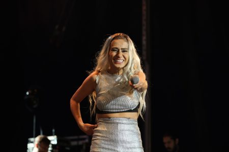 Yıldız Tilbe'den müzik ziyafeti!