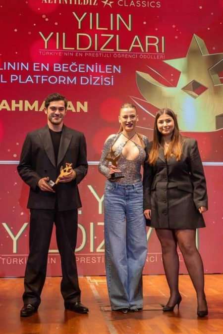 Yılın en beğenilen dijital platform dizisi Şahmaran oldu!