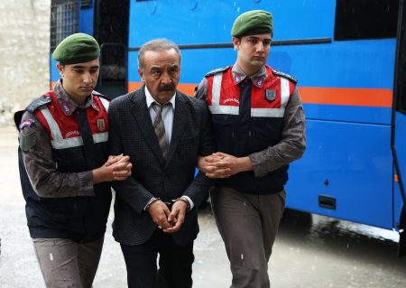 Yılmaz Erdoğan imzalı “İnci Taneleri” yakında Kanal D'de!