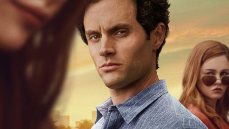 You 3. sezon olacak mı? Netflix popüler dizisinin geleceğini duyurdu!