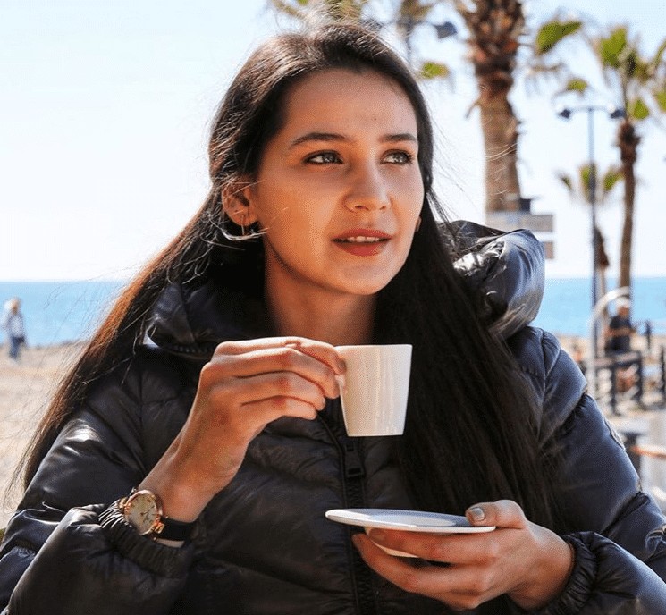 Yüzleşme Ayşegül (Gülsim İlhan Ali) kimdir? Yüzleşme Ayşegül (Gülsim İlhan Ali) kimdir?