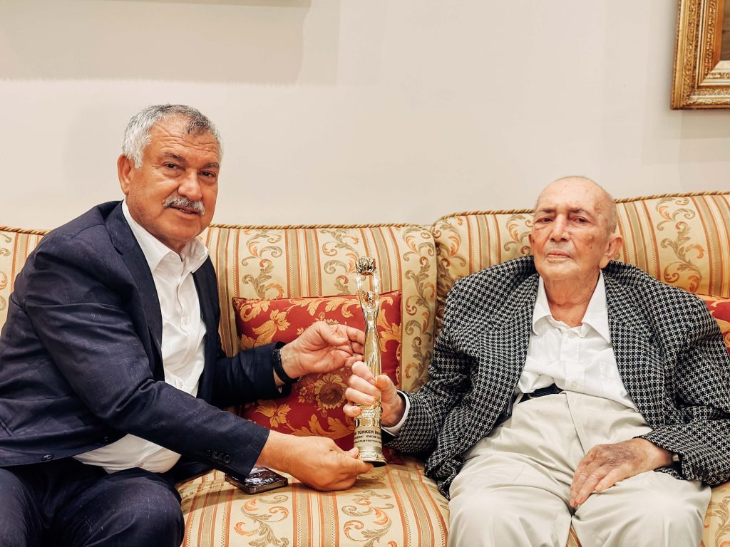 Zeydan Karalar'dan Türker İnanoğlu'na anlamlı ziyaret!