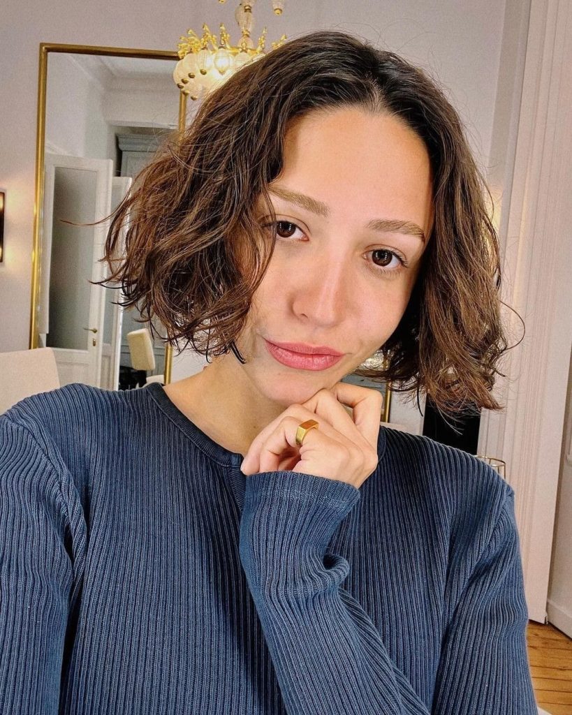 Zeynep Bastık'tan 'Taşınma' açıklaması!