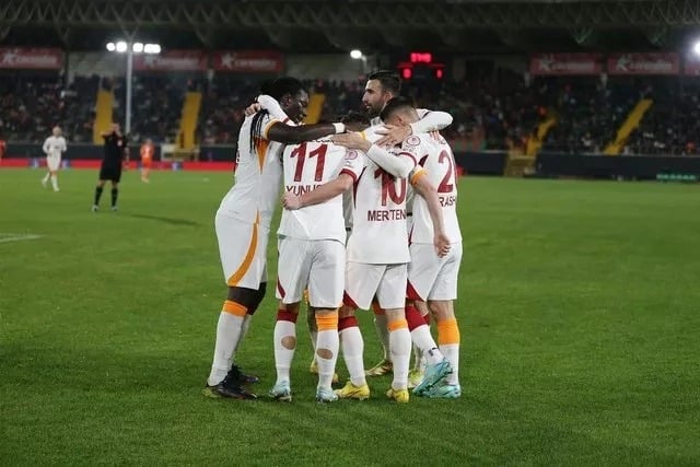 Ziraat Türkiye Kupası'nda Galatasaray çeyrek finale yükseldi!