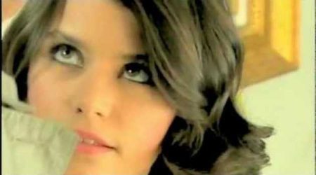 Beren Saat Fan
