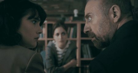 Netflix’in, Halit Ergenç ve Funda Eryiğit’li yeni dizisi Adsız Aşıklar şimdi yayında!