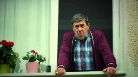 Şimdi aynı kahvede maç bile izleyemiyoruz