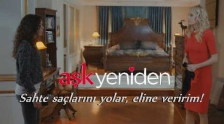 Sahte saçlarını yolar