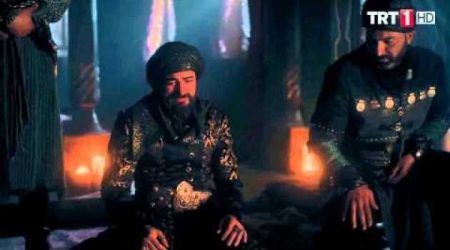 El Aziz Atabey'in öldürüldüğünü öğreniyor
