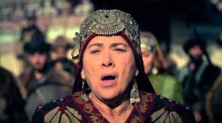 Ertuğrul Kocabaş'ın Kellesini Kesiyor