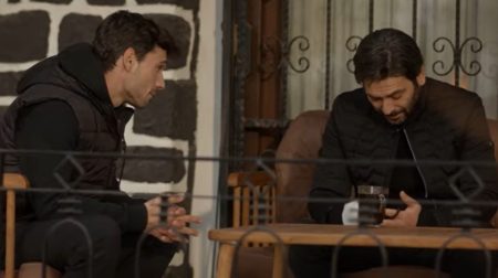 Kasaba Doktoru 27. Bölüm - Hakan ve Ömer Dertleşiyor