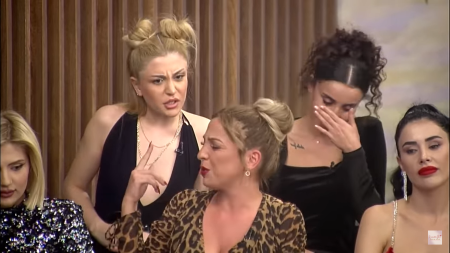 Kısmetse Olur: Aşkın Gücü 14. Bölüm - Romantik Anlar Nasıl Kaosa Dönüşüyor Oynatın Bakalım