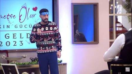 Kısmetse Olur: Aşkın Gücü 18. Bölüm - Sedat'tan Yeni Yıla Özel Rap Performansı!