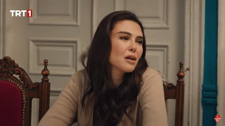 Yürek Çıkmazı 15. Bölüm - Seray ve Feride’nin Atışması