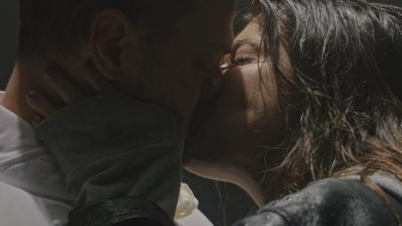 Gelsin Hayat Bildiği Gibi (22.Bölüm) - Sadi Her Şeyi Bırakıp Gitti