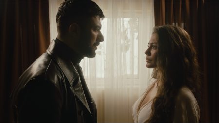 Adım Farah 1. Bölüm Tanıtımı