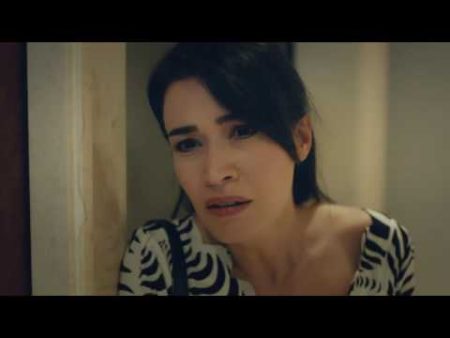Feride Hilal Akın - Gözlerimi Kapatsam