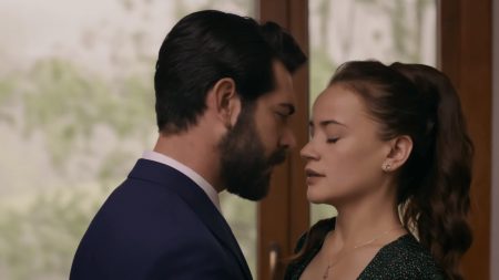 Kan Çiçekleri 131. Tanıtım