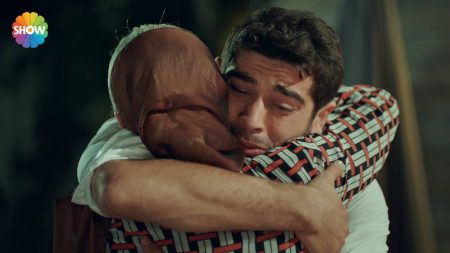 Murat ağlıyor!