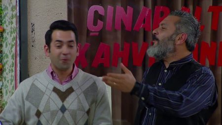Butik Ali'nin Suratına Talih Kuşu Çarptı.