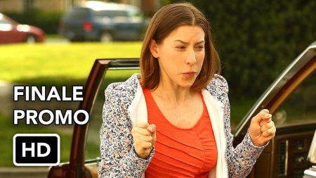 The Middle 8. sezon 23. bölüm fragmanı