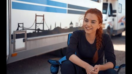 İsimsizler'in İstihbaratçı Seher'i
