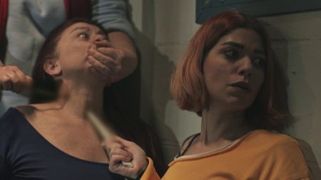 Avlu 1. Bölüm Ön izlemesi