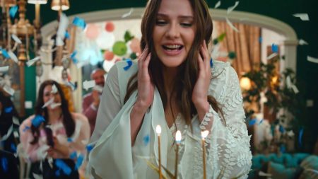 Elimi Bırakma Fragmanı
